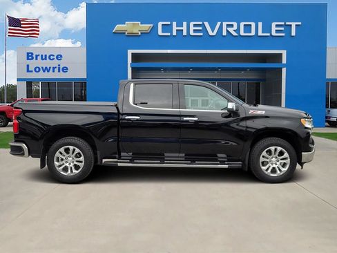 Used 2024 Chevrolet Silverado 1500 LTZ AWD/4WD image 6