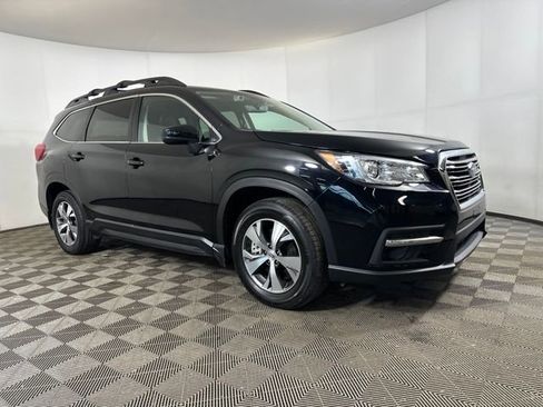 Used 2022 Subaru Ascent Premium w/ Convenience Package image 2