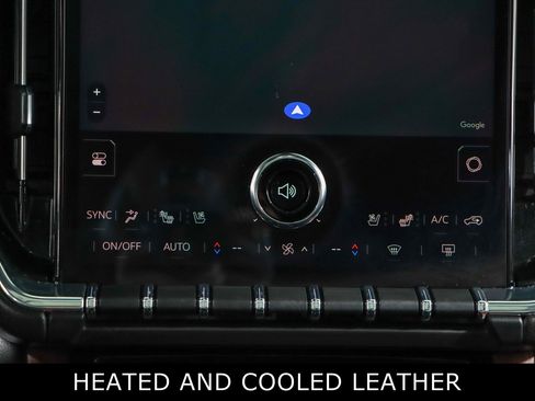 Used 2025 GMC Yukon Denali w/ Sun & Power Step Package image 21