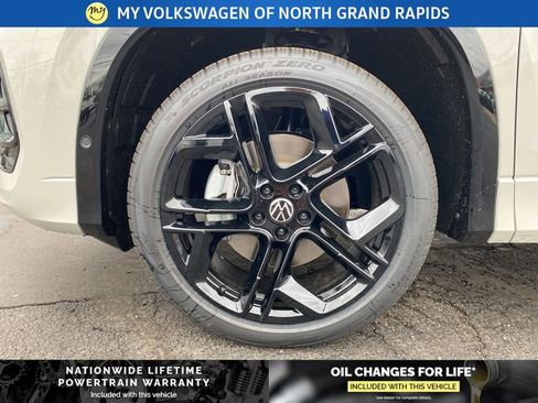 New 2026 Volkswagen Tiguan SE R-Line image 4