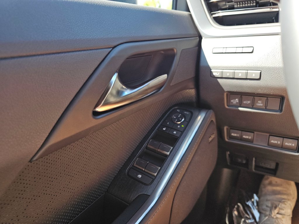 Used 2026 Lexus GX 550 AWD/4WD image 33