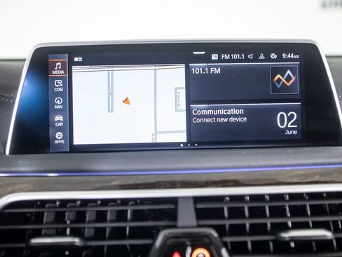 Used 2022 BMW 750i xDrive AWD/4WD image 28