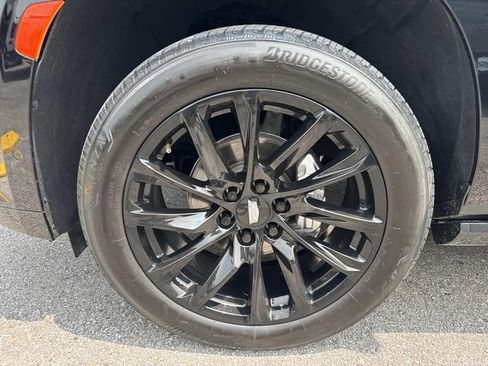 Used 2023 Cadillac Escalade Sport w/ LPO, ONYX Package AWD/4WD image 9