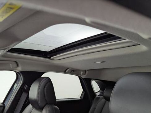 Used 2021 MAZDA CX-30 AWD 2.5 S w/ Premium Package image 31