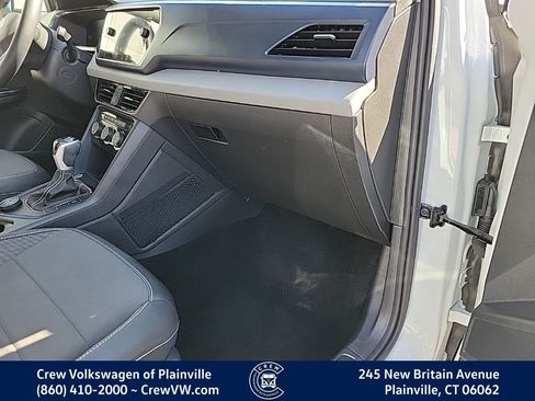 Certified 2023 Volkswagen Taos SE image 30