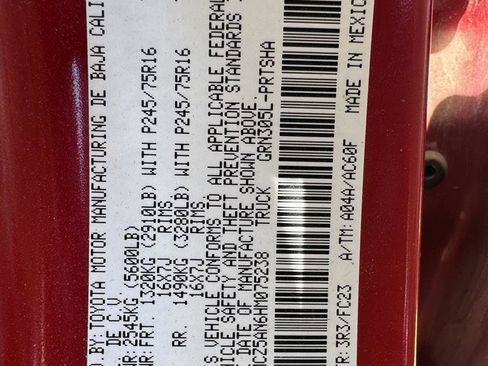 Used 2017 Toyota Tacoma SR5 w/ Tow Package image 9