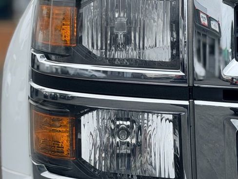 Used 2014 Chevrolet Silverado 1500 LT AWD/4WD image 9