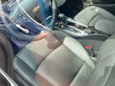 Used 2020 Chevrolet Malibu Premier FWD image 2