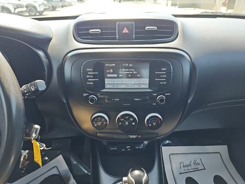 Used 2019 Kia Soul FWD image 24