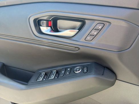 Used 2023 Honda Accord EX-L image 11