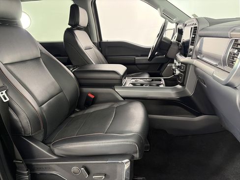 Certified 2022 Ford F150 Lariat w/ Equipment Group 502A High image 32