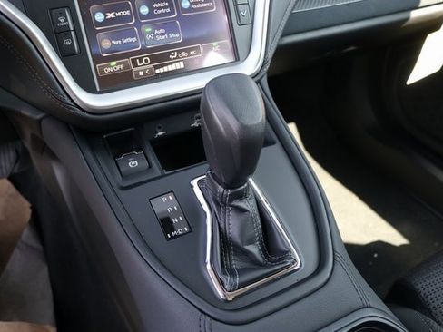 Used 2025 Subaru Outback Base image 28