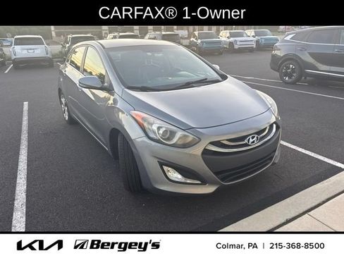 Used 2014 Hyundai Elantra GT w/ Option Group 02 FWD image 3