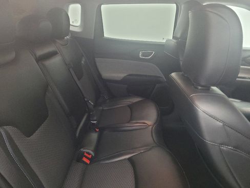 Used 2022 Jeep Compass Latitude AWD/4WD image 19