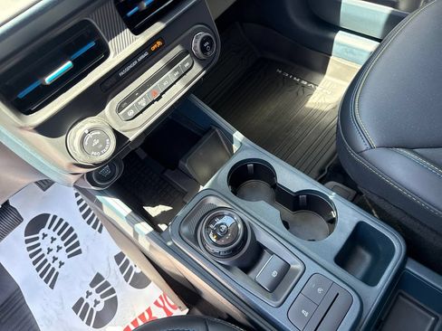 Certified 2025 Ford Maverick Lobo AWD/4WD image 19