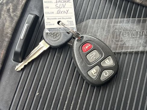 Used 2013 Buick Enclave Leather w/ Trailering Provision Package image 37