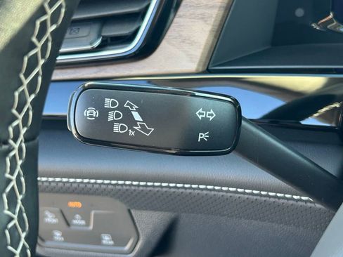 New 2026 Volkswagen Atlas SE FWD image 28