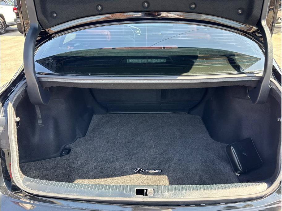 Used 2015 Lexus IS 250 w/ F-Sport Package RWD image 22