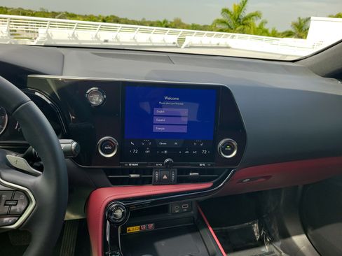 Used 2025 Lexus NX 250 FWD w/ Towing Package (2000 Lbs) image 18