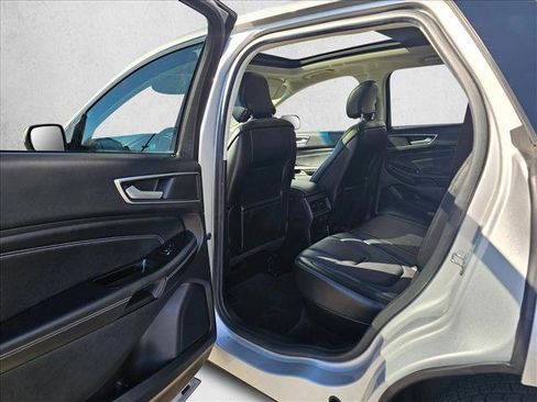 Used 2015 Ford Edge Titanium w/ Equipment Group 301A AWD/4WD image 14