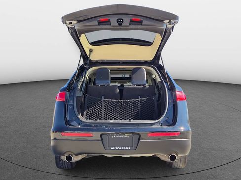Used 2016 Lincoln MKT AWD image 7