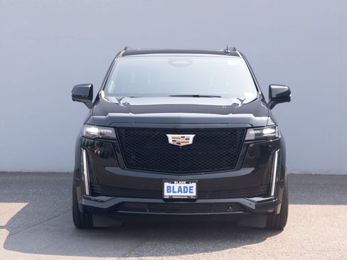 Used 2022 Cadillac Escalade Sport Platinum AWD/4WD image 25
