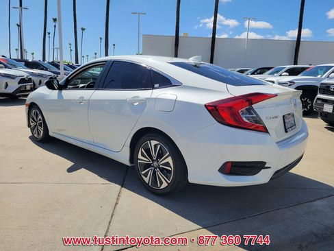Used 2017 Honda Civic EX-T image 6
