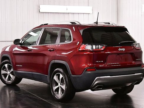Used 2019 Jeep Cherokee Limited image 5