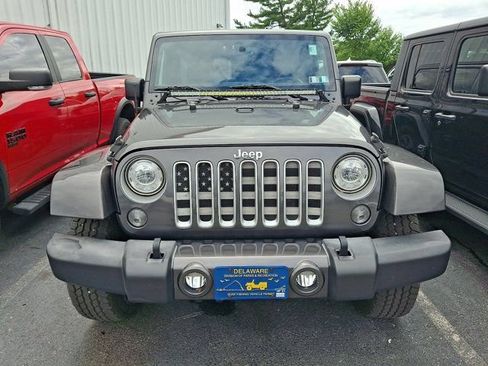 Used 2017 Jeep Wrangler Unlimited Sahara w/ Connectivity Group AWD/4WD image 2
