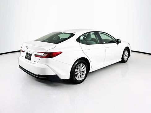 Used 2025 Toyota Camry LE w/ Convenience Package image 9