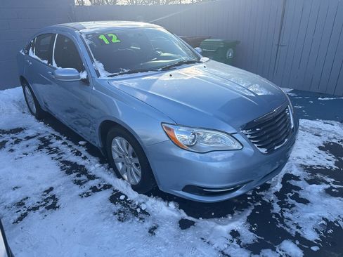 Used 2012 Chrysler 200 Touring w/ Cold Weather Group image 2