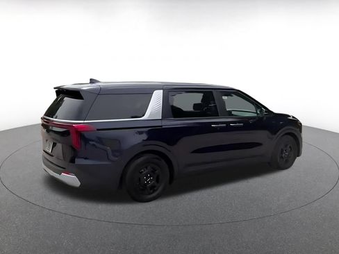 Used 2026 Kia Carnival FWD image 12