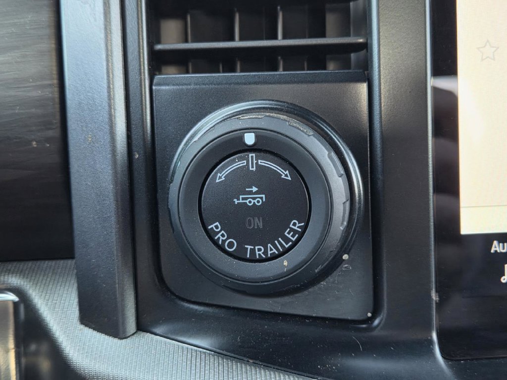 Used 2024 Ford F150 Lariat AWD/4WD image 31