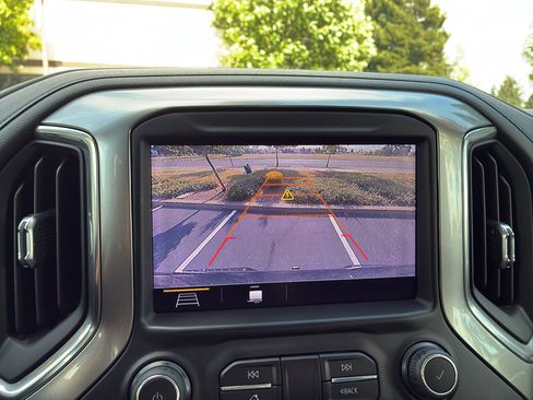 Used 2019 Chevrolet Silverado 1500 LT Trail Boss AWD/4WD image 33