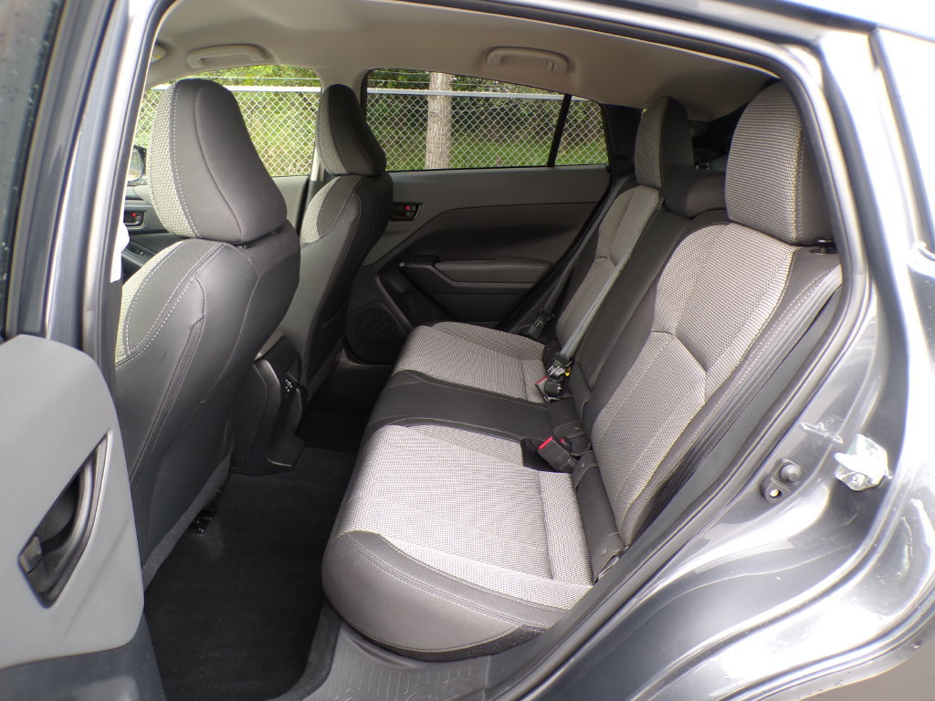 Used 2024 Subaru Crosstrek 2.0i Premium AWD/4WD image 16
