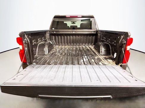 Used 2021 Chevrolet Silverado 1500 Custom image 23