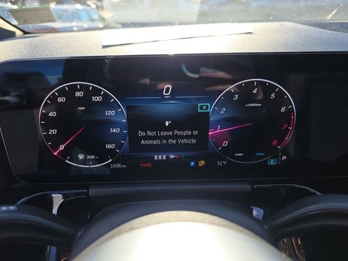 Certified 2025 Mercedes-Benz GLA 250 4MATIC image 24