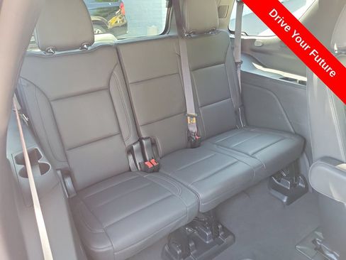 Used 2023 Chevrolet Tahoe Z71 w/ Luxury Package AWD/4WD image 24