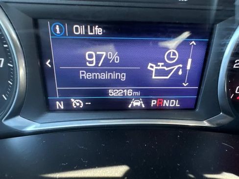 Used 2020 Chevrolet Equinox LT FWD image 32