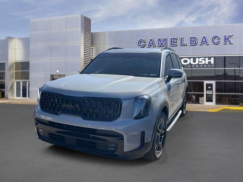 Used 2025 Kia Telluride SX Prestige X-Line AWD/4WD image 2