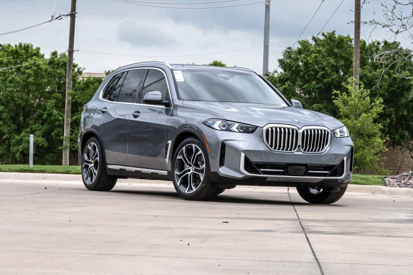 Used 2026 BMW X5 xDrive50e w/ Executive Package AWD/4WD image 1