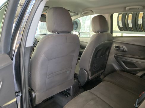 Used 2019 Chevrolet Trax LS w/ Tint and Cruise Package image 20