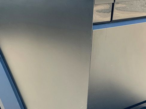 Used 2024 Tesla Cybertruck AWD Crew Cab image 27