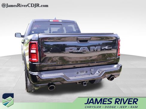 Used 2025 RAM 1500 Big Horn AWD/4WD image 21