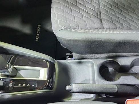 Certified 2021 Nissan Kicks S FWD image 15