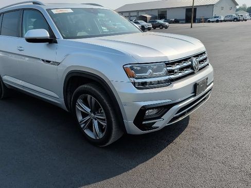 Used 2019 Volkswagen Atlas SEL R-Line AWD/4WD image 9