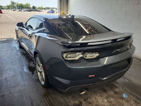 Used 2021 Chevrolet Camaro SS RWD image 4