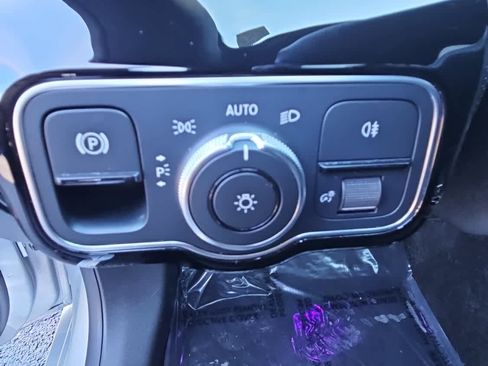 Used 2023 Mercedes-Benz CLA 250 4MATIC image 24