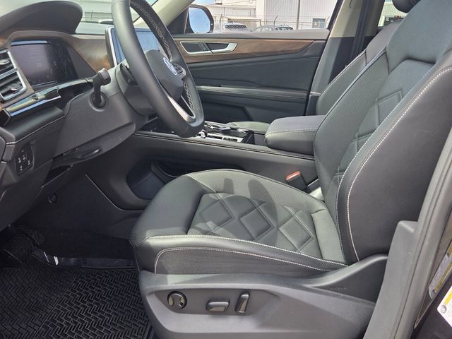 Used 2026 Volkswagen Atlas SE FWD image 5