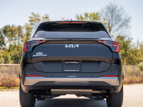 Used 2026 Kia Sportage EX image 6